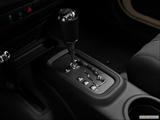  Gear shifter/center console photo